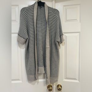 Fluent Life Open Ribbed Knit metallic chain around Cardigan. Utility size XL